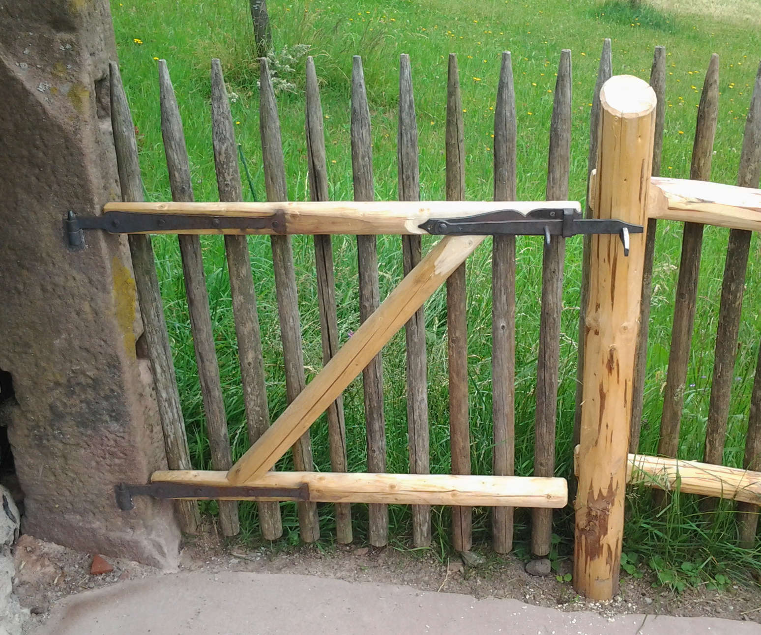 Gartentuerfalle-web11