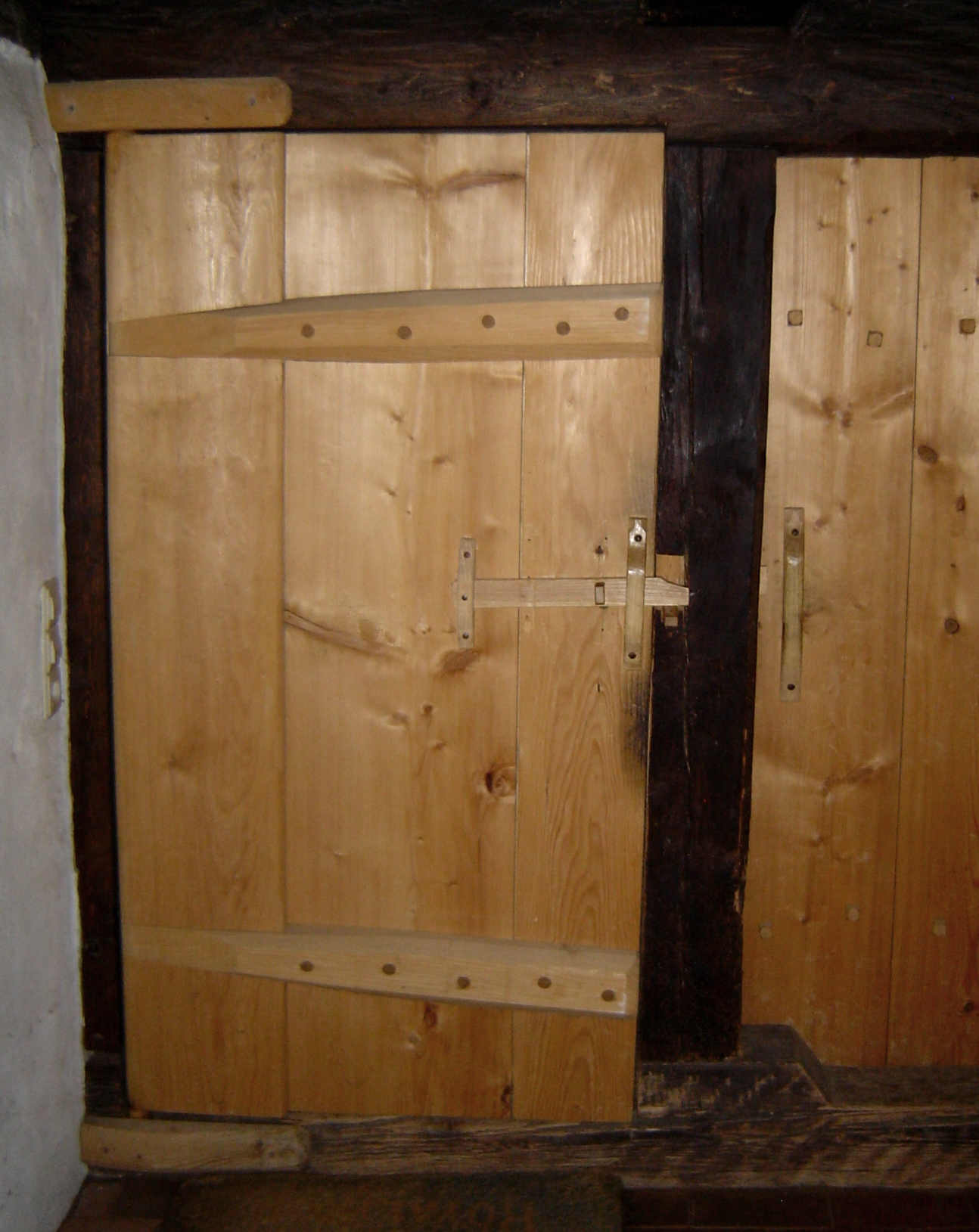 Geschmiedetes Türschloß, Holzschloß, Hebefalle