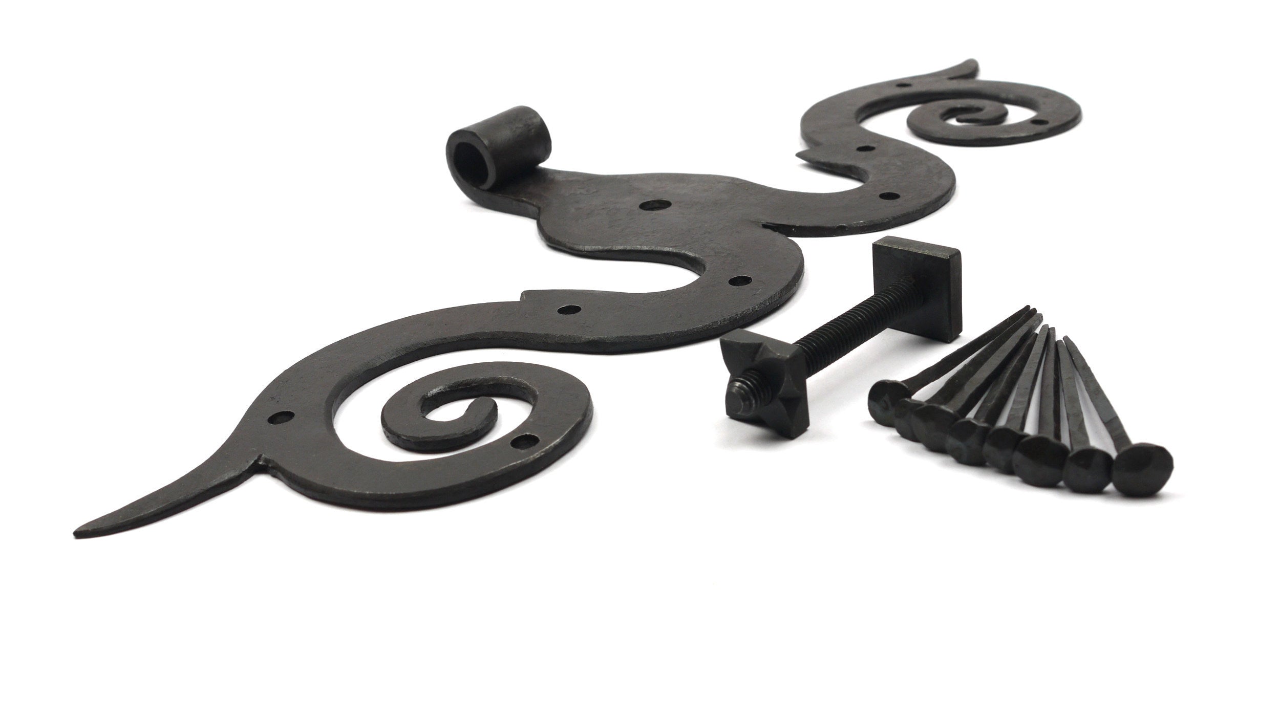 Geschmiedetes Schlangenband, geschmiedetes Spiralband mit geschmiedeten Nägel und Schraube